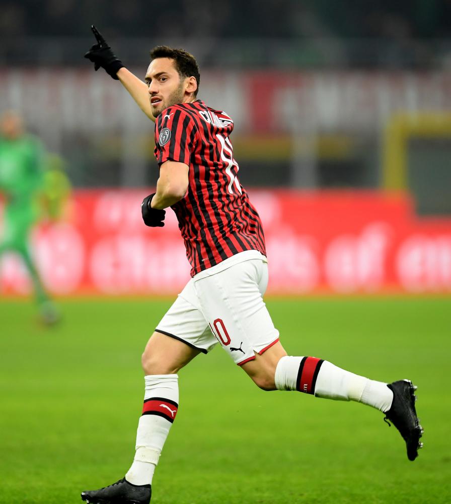 赛后体能课后，成都蓉城更衣室发声备战意大利杯，球迷炸锅，赛程密集仍需轮换的简单介绍-lol赛事竞猜